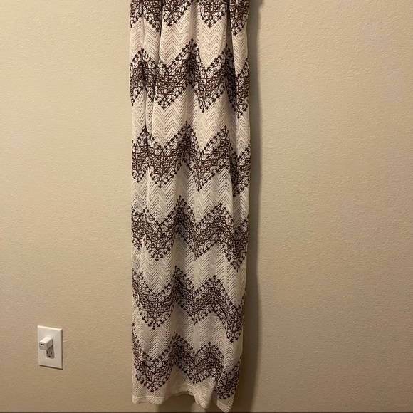 VENUS Belted Maxi Dress - Picture 6 of 14